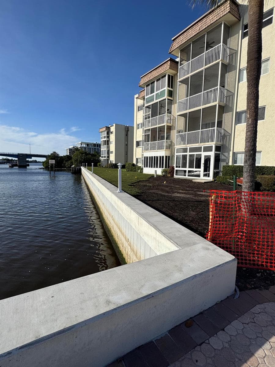 650 Snug Harbor Drive G310 photo 8