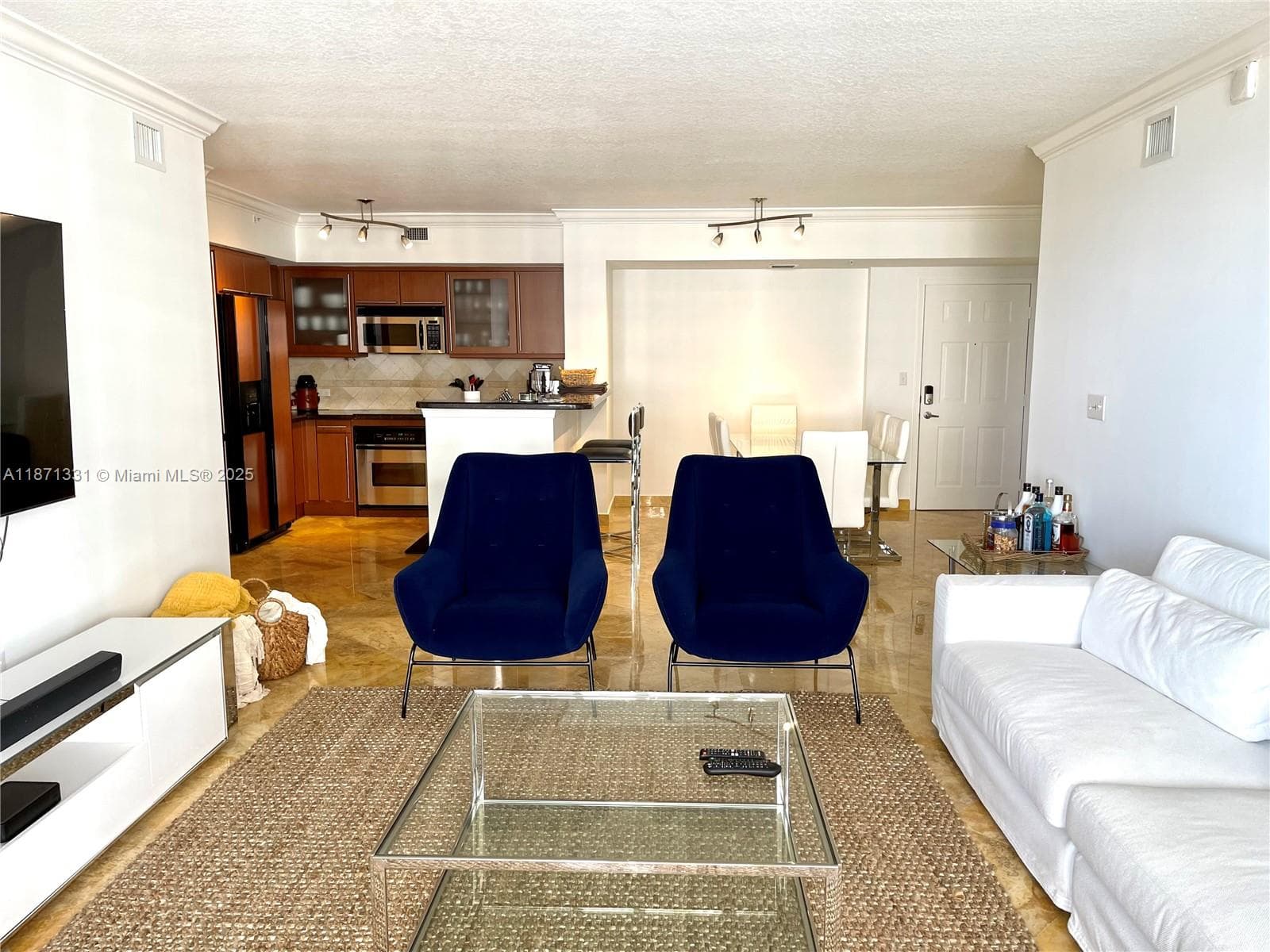 2080 S Ocean Dr 604 photo 7