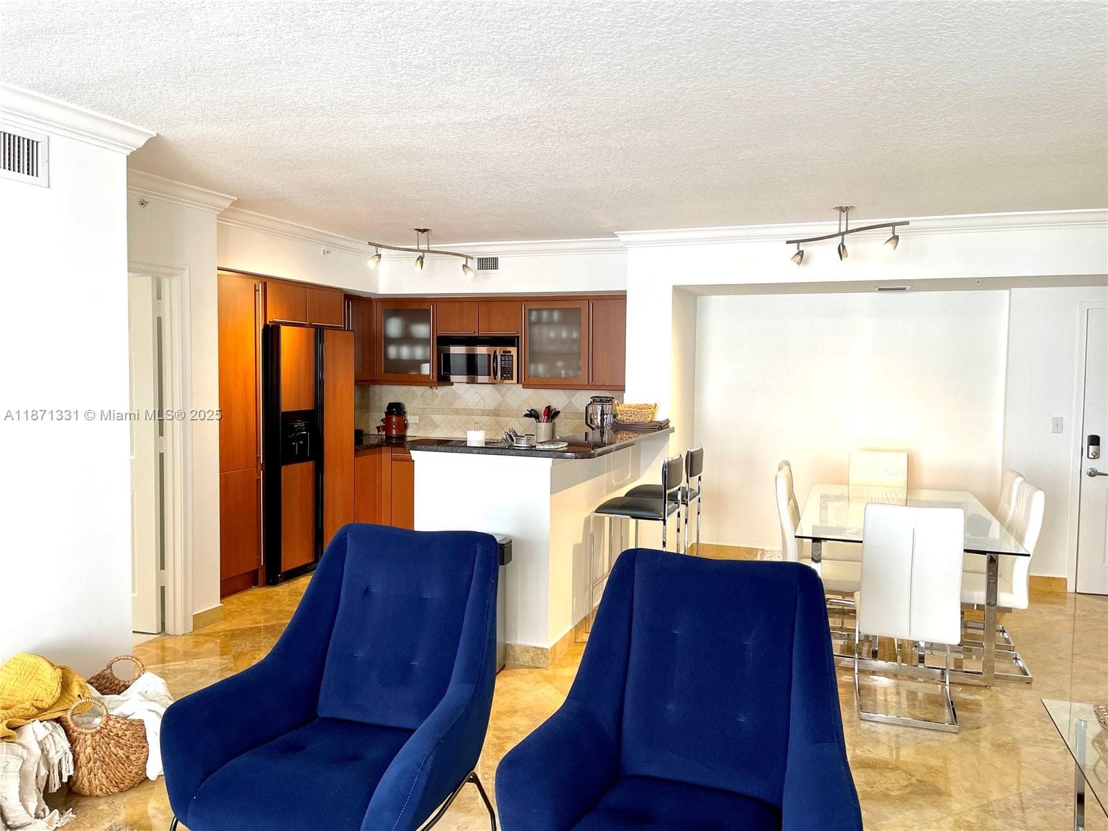 2080 S Ocean Dr 604 photo 8