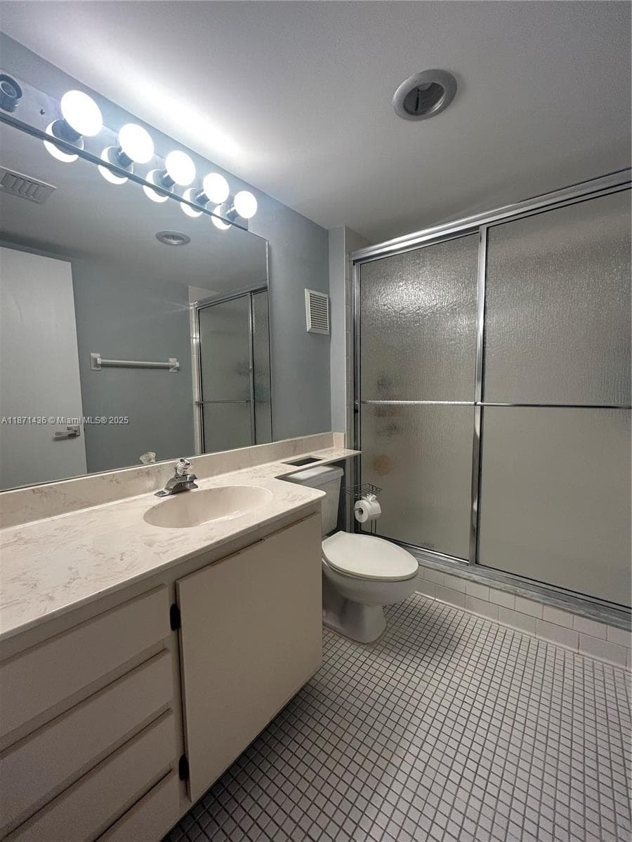 3993 Cypress Reach Ct 303 photo 6