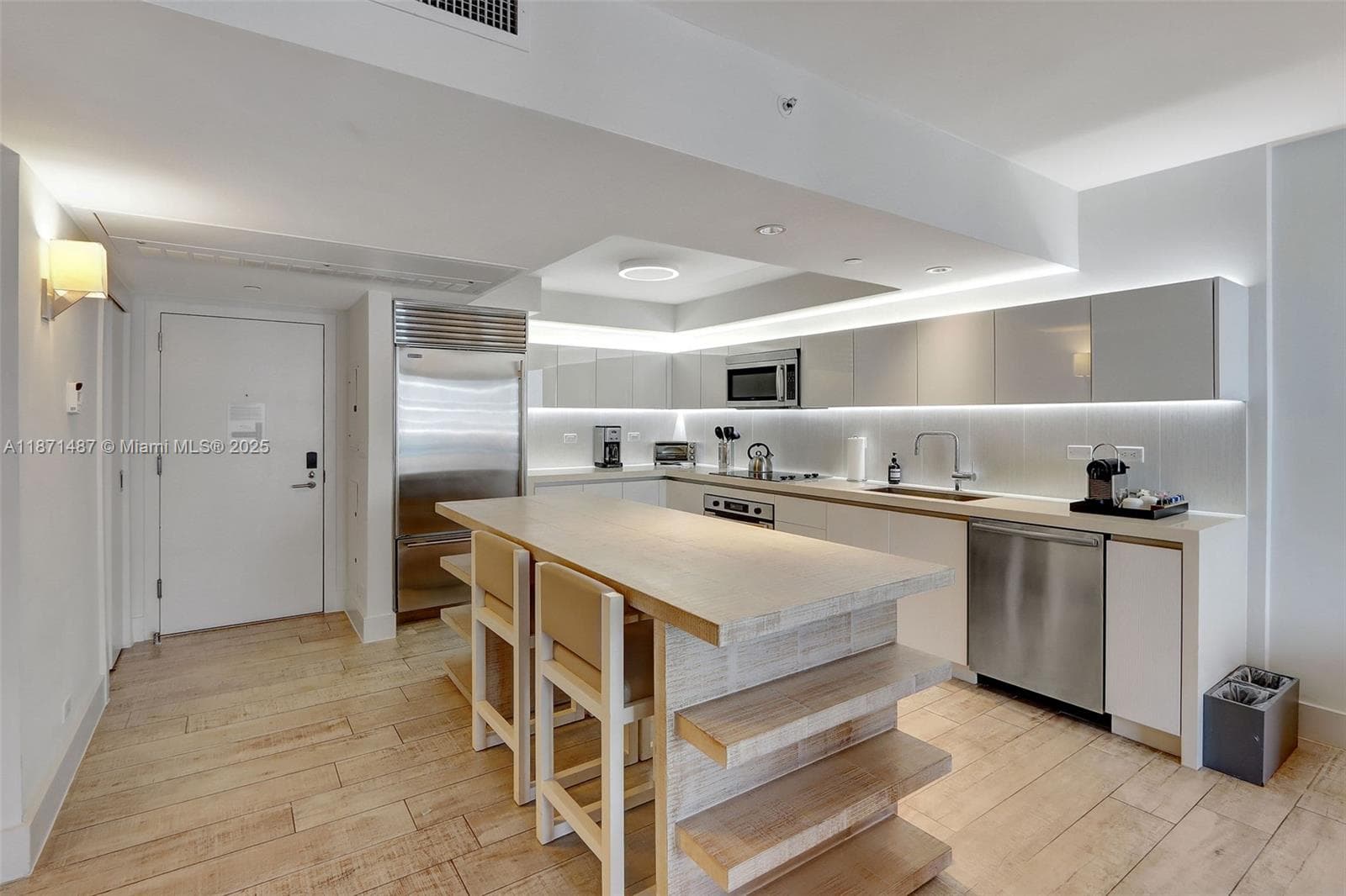 102 24th St 1213 photo 5