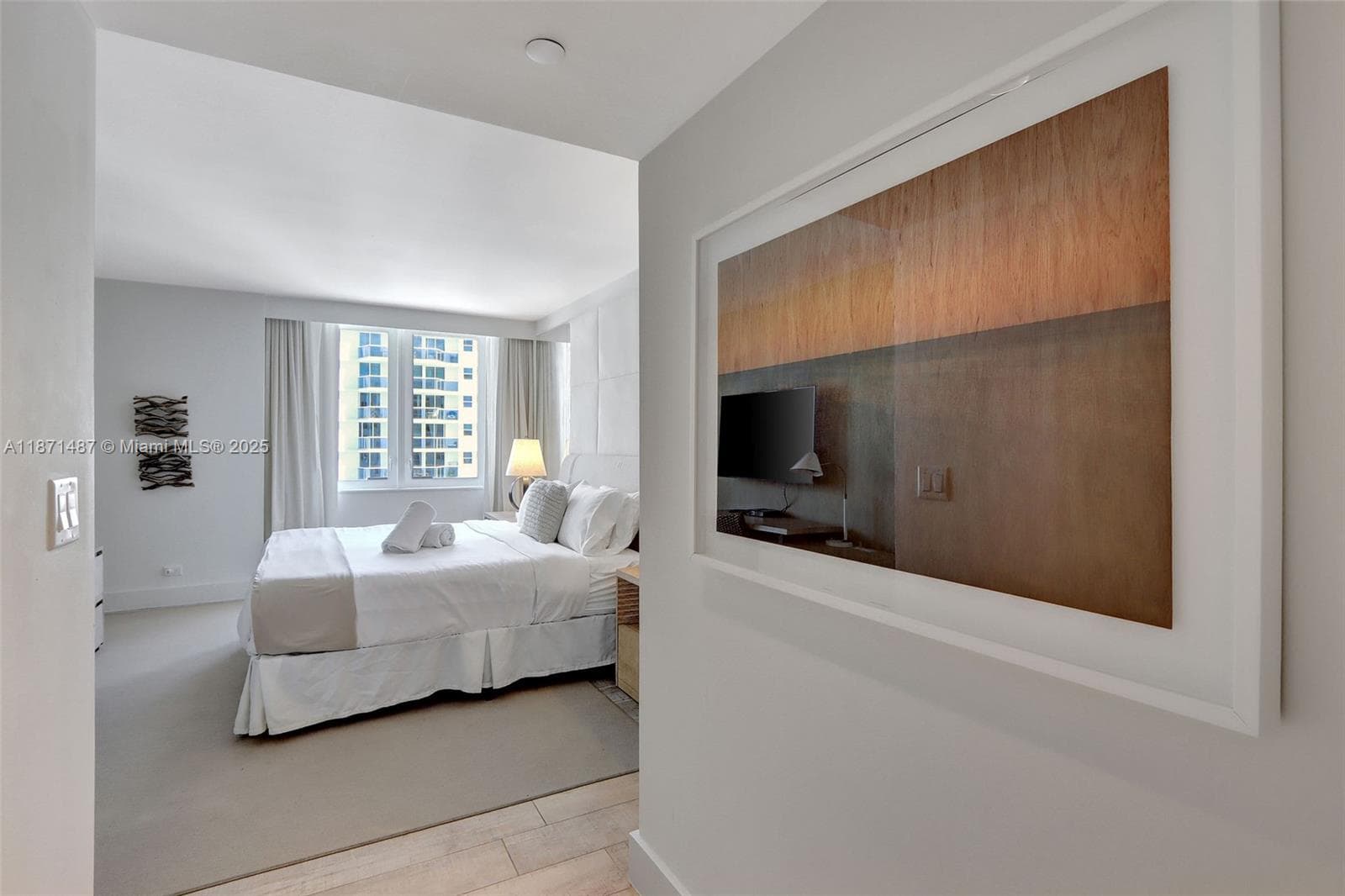 102 24th St 1213 photo 9