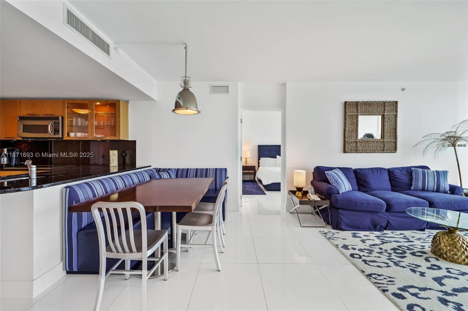 6801 Collins Ave 1204/1217 photo 11