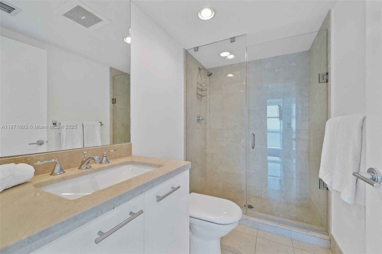 6801 Collins Ave 1204/1217 photo 8