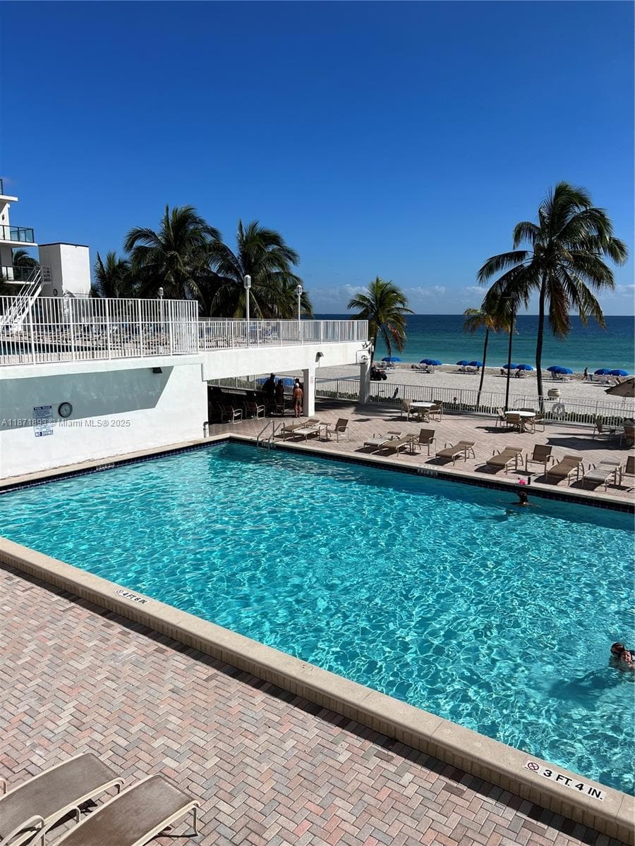 2301 S Ocean Dr 506 photo 24
