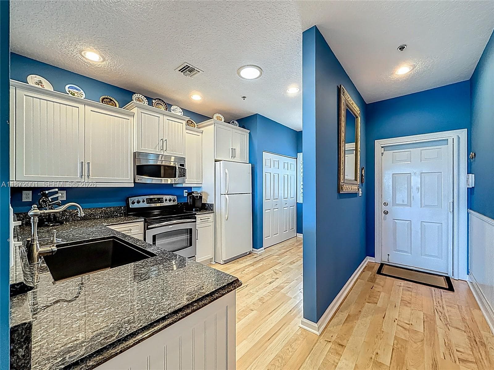 6082 SE Landing Way 11 photo 12