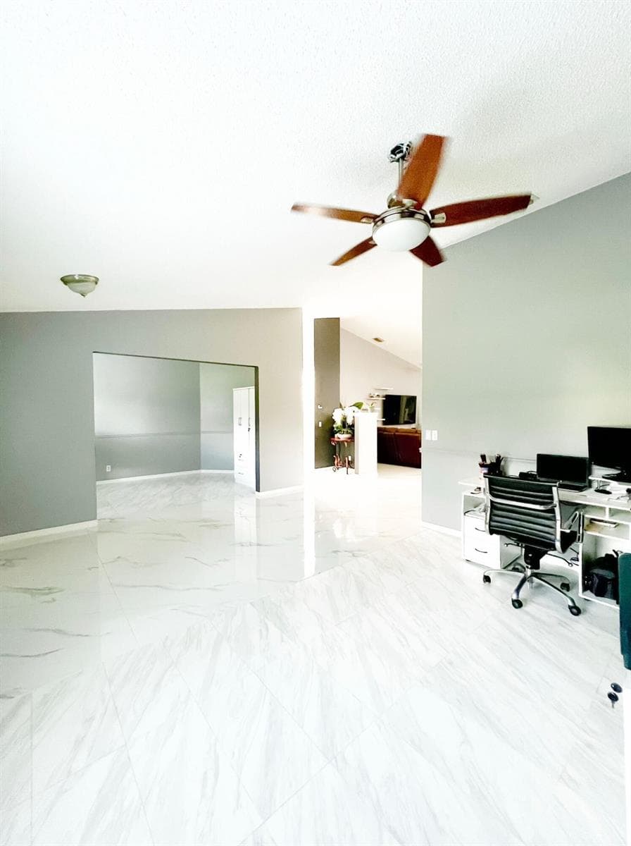 15854 N 92nd Ct Court N photo 3