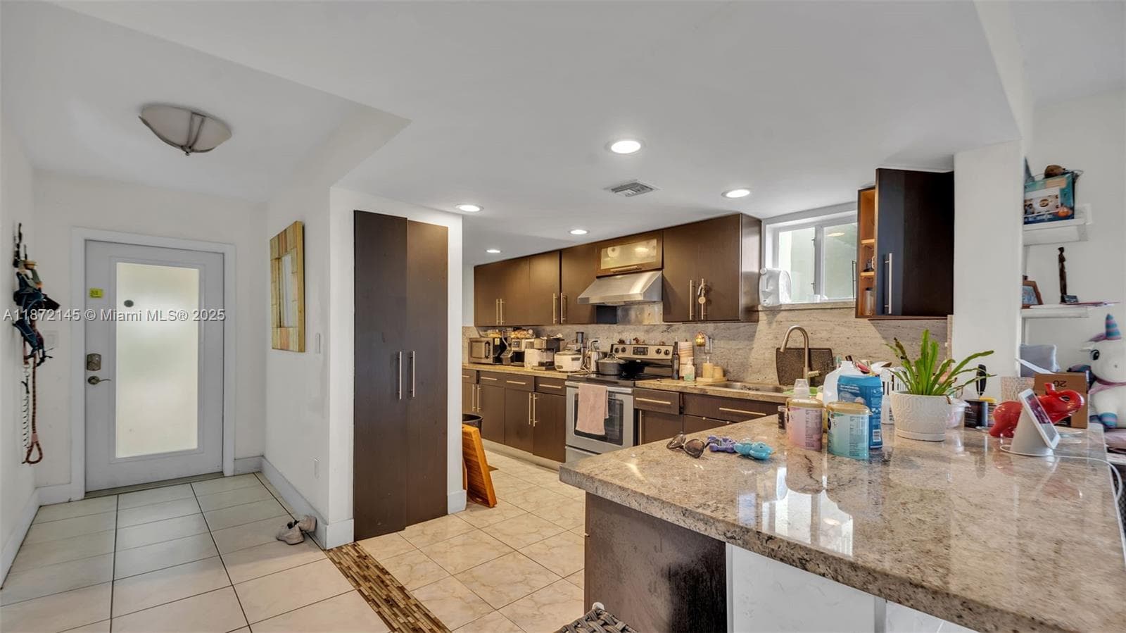 8001 Crespi Blvd 4B photo 6