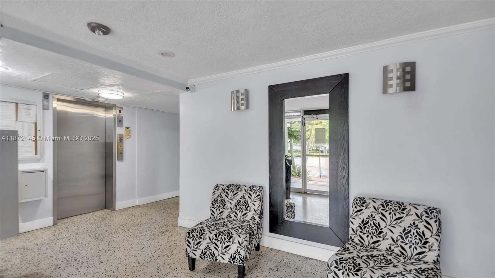8001 Crespi Blvd 4B photo 20