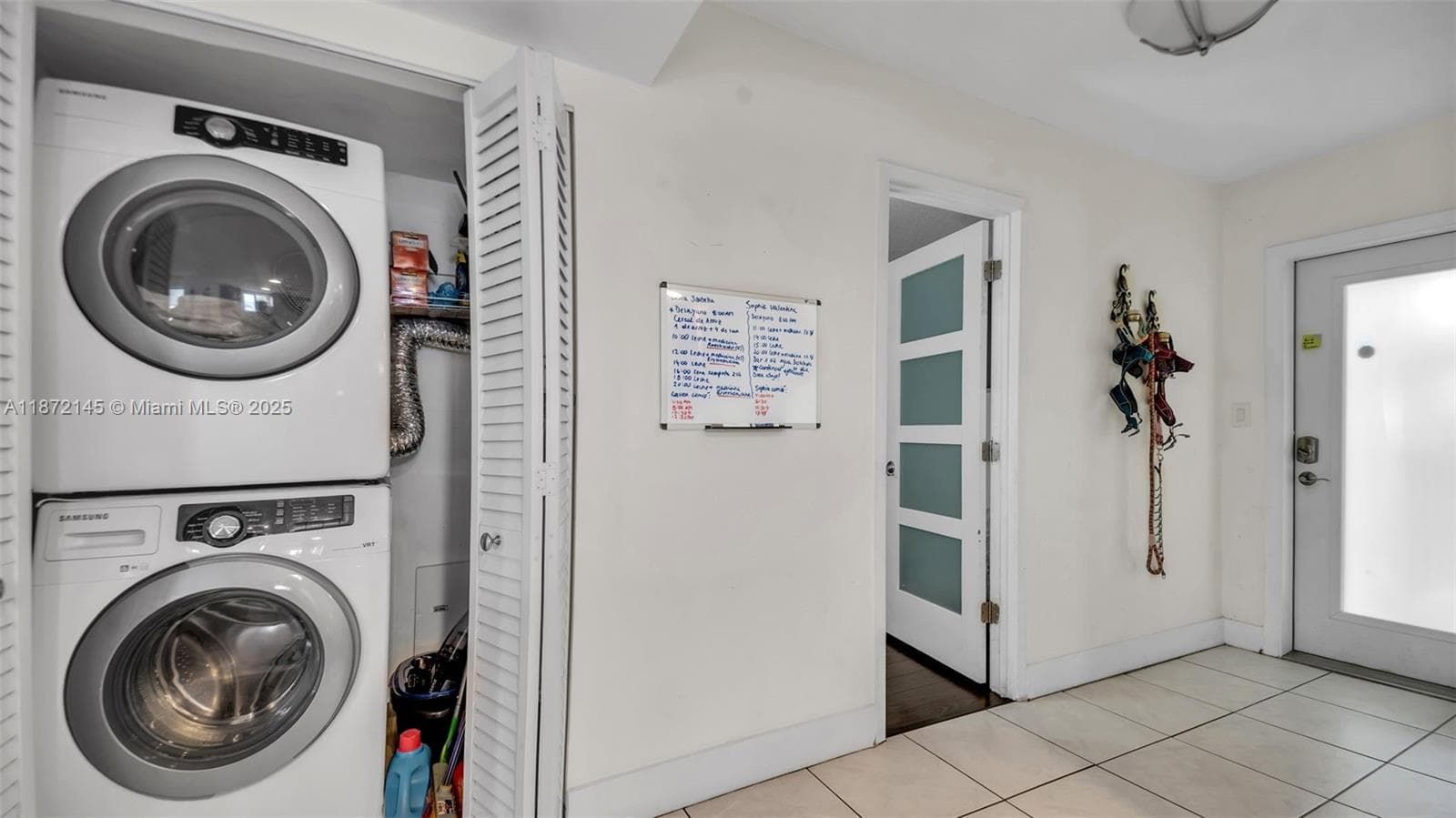 8001 Crespi Blvd 4B photo 9