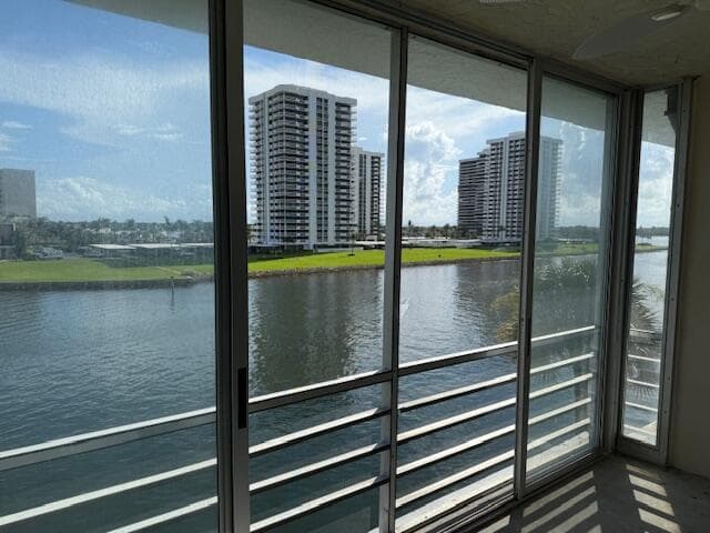 20 Yacht Club Drive 403 photo 5