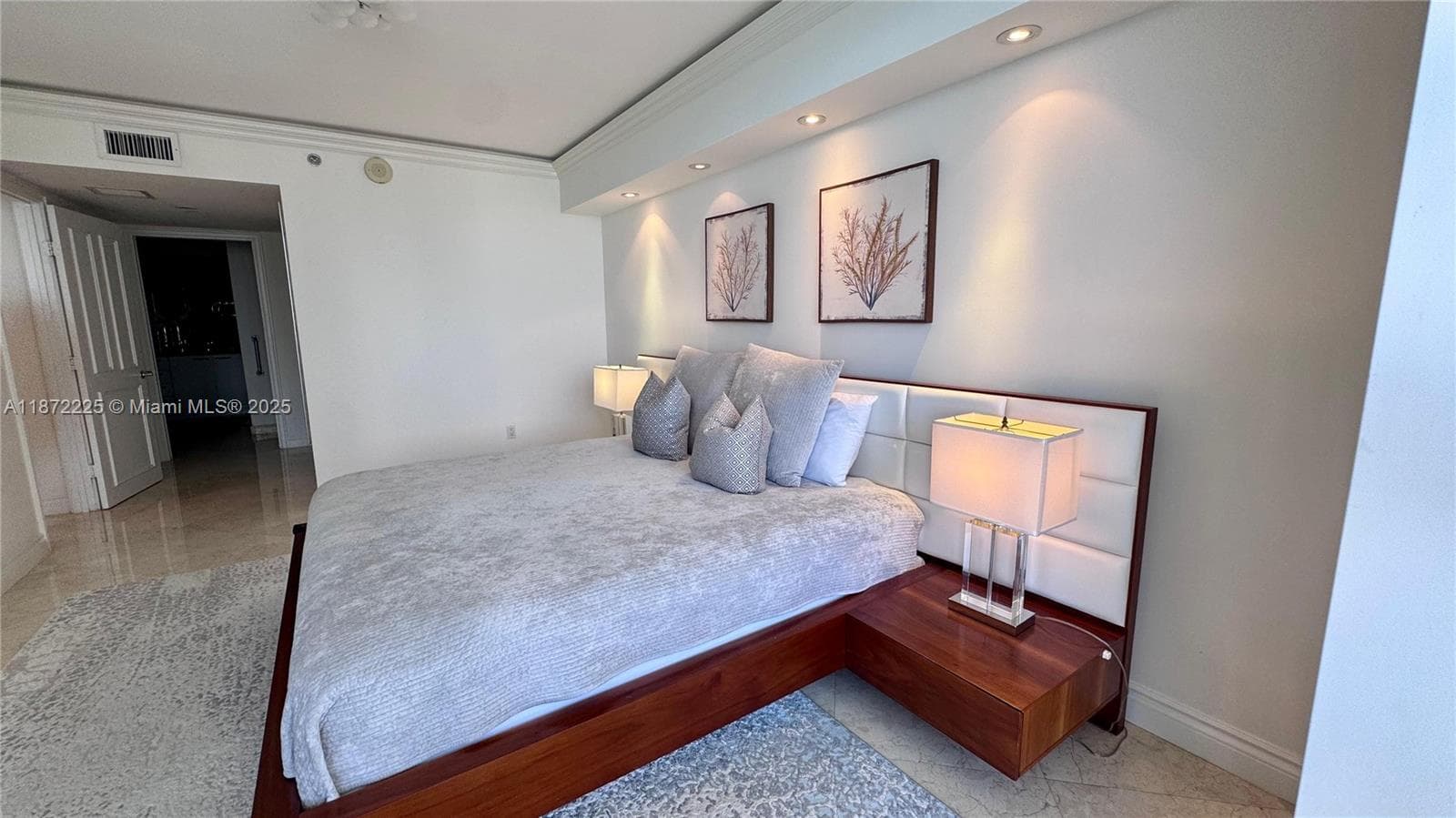 1830 S Ocean Dr (Avail APRIL 12 ,2026 2211 photo 16