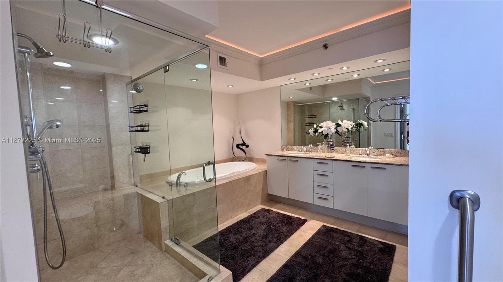 1830 S Ocean Dr (Avail APRIL 12 ,2026 2211 photo 19