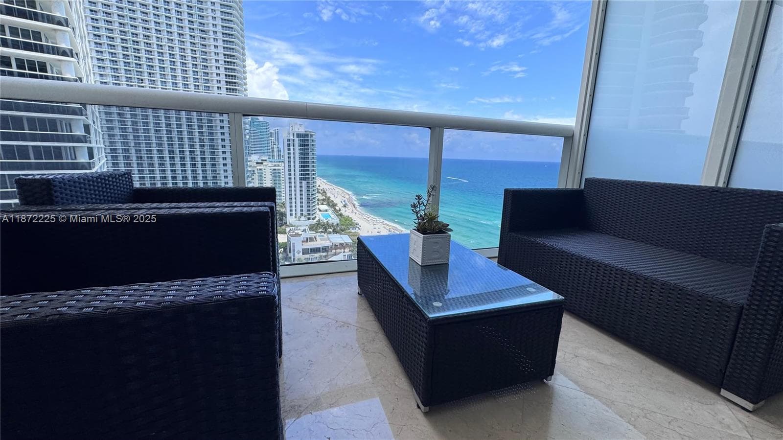 1830 S Ocean Dr (Avail APRIL 12 ,2026 2211 photo 4