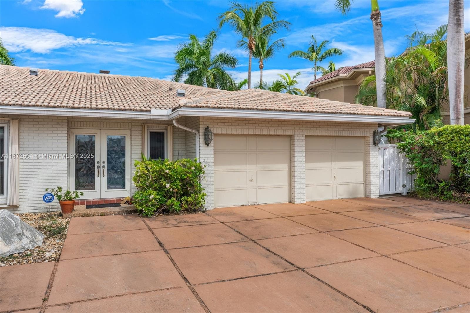 2401 Fryer Pt photo 18