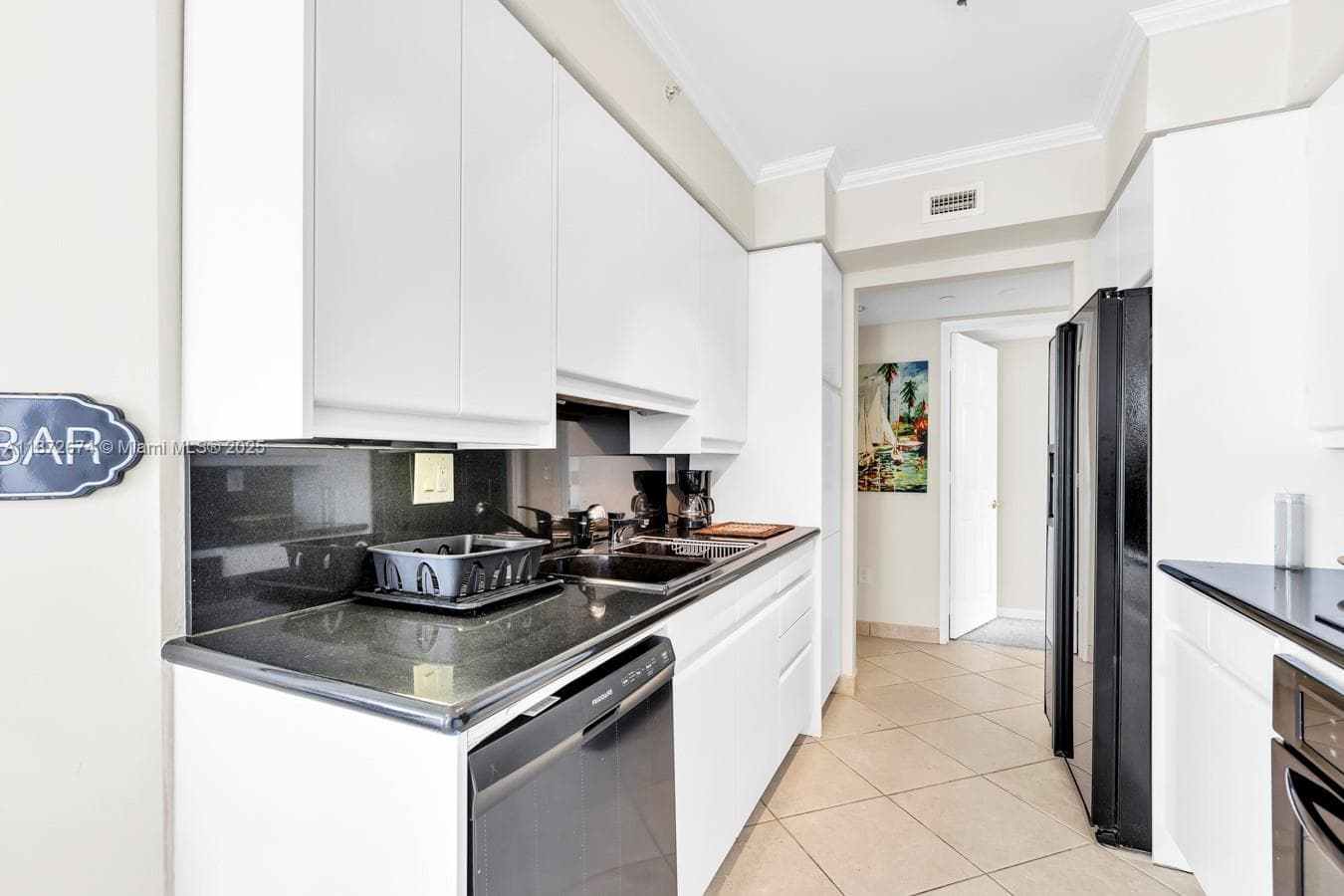 18671 Collins Ave 604 photo 7