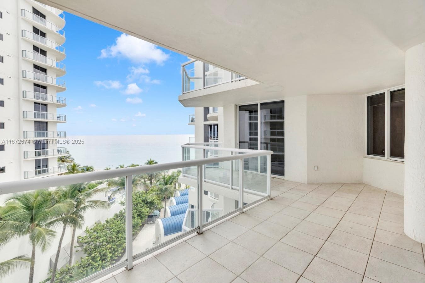 18671 Collins Ave 604 photo 10