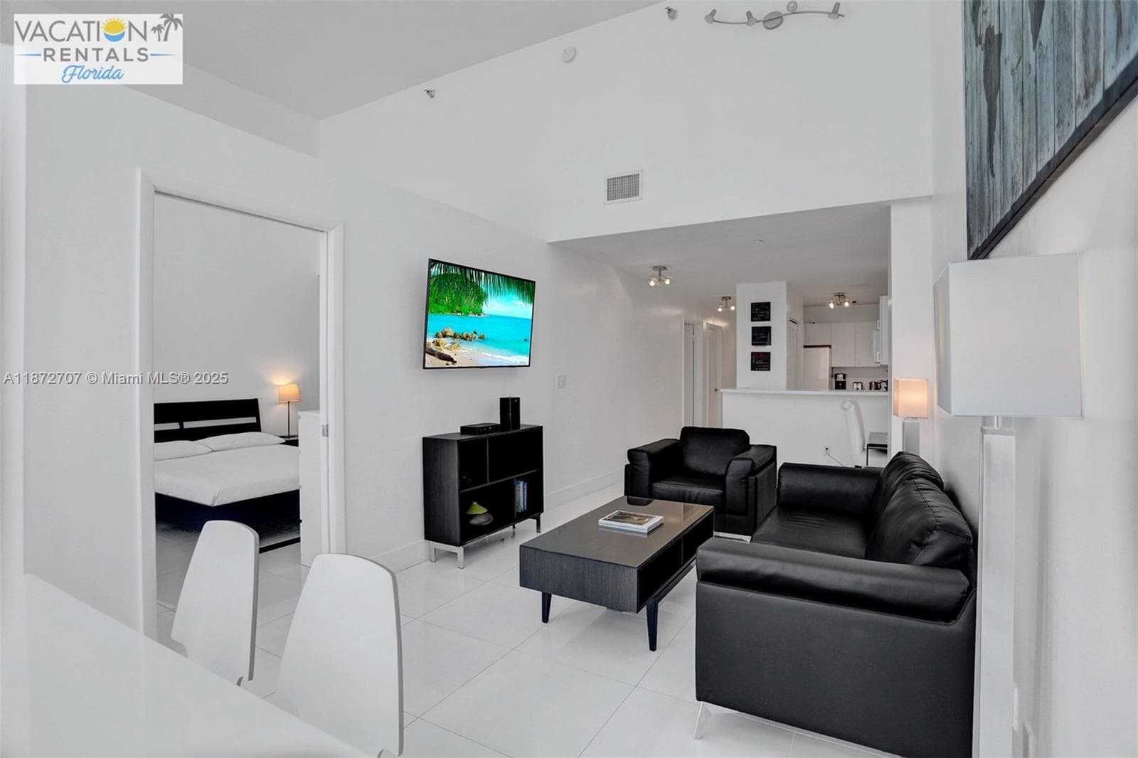 5445 Collins Ave BAY-14 photo 1