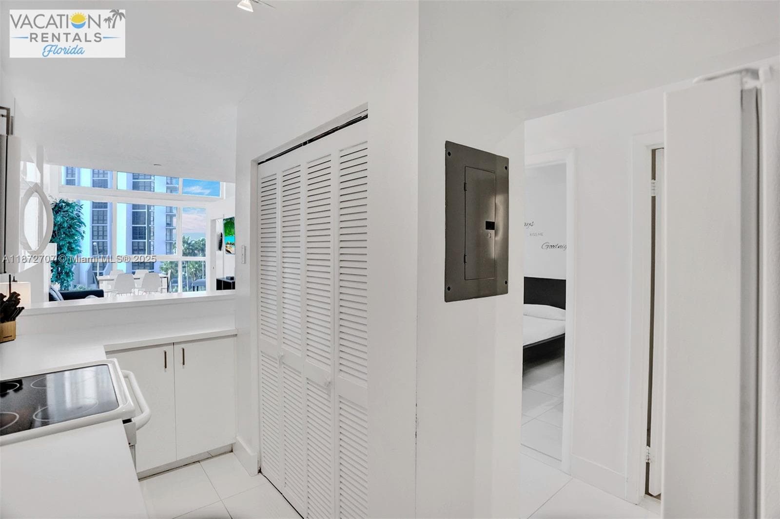5445 Collins Ave BAY-14 photo 18