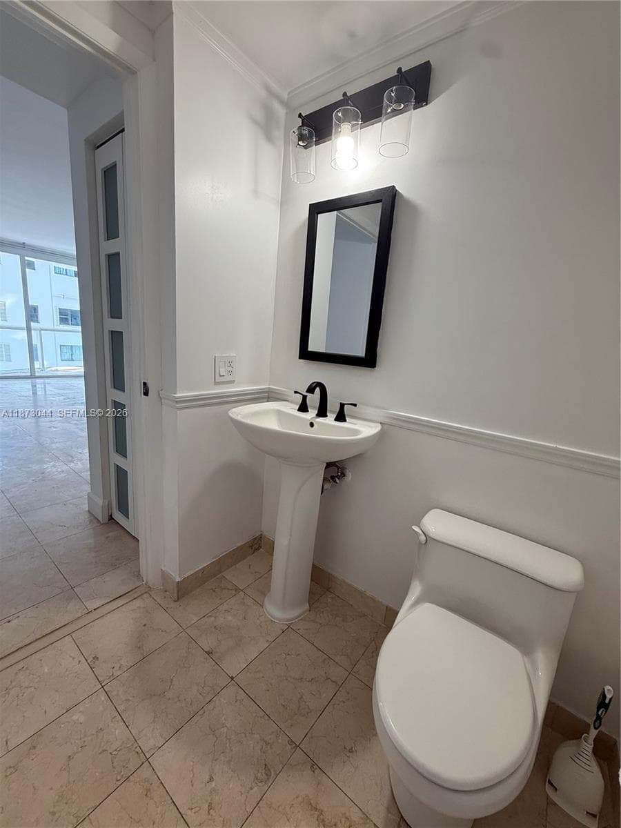 6365 Collins Ave 904 photo 23