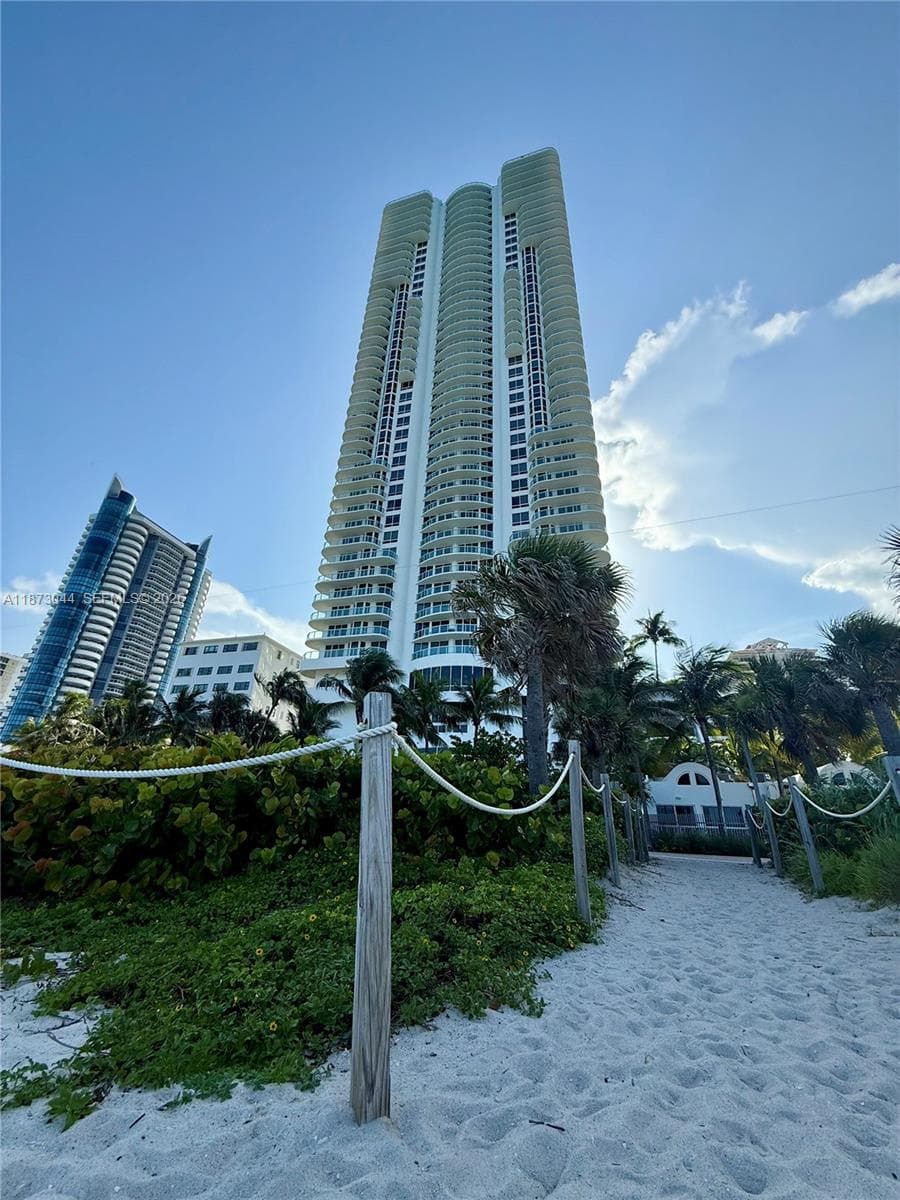 6365 Collins Ave 904 photo 6