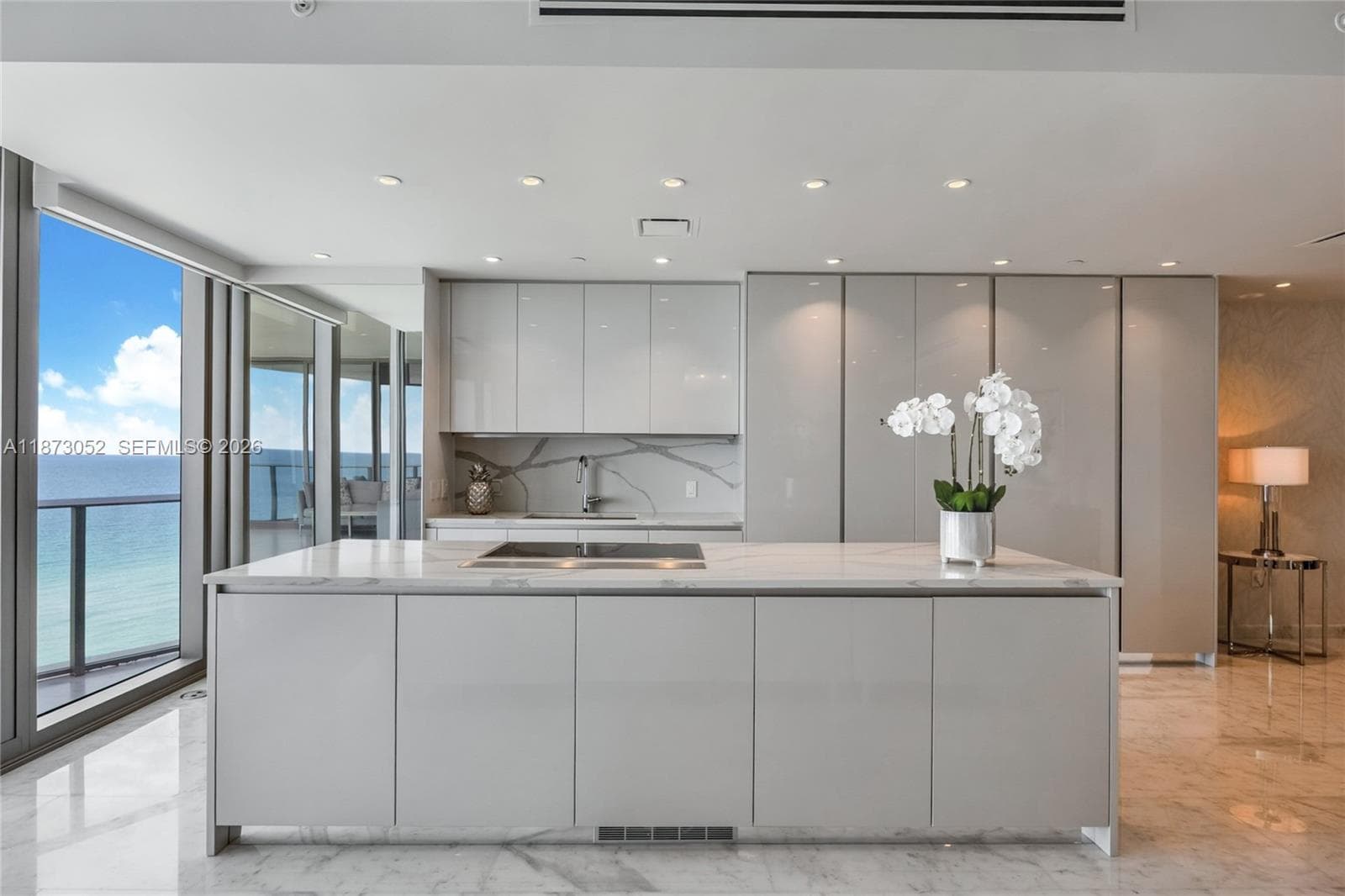 15701 Collins Ave 902 photo 9