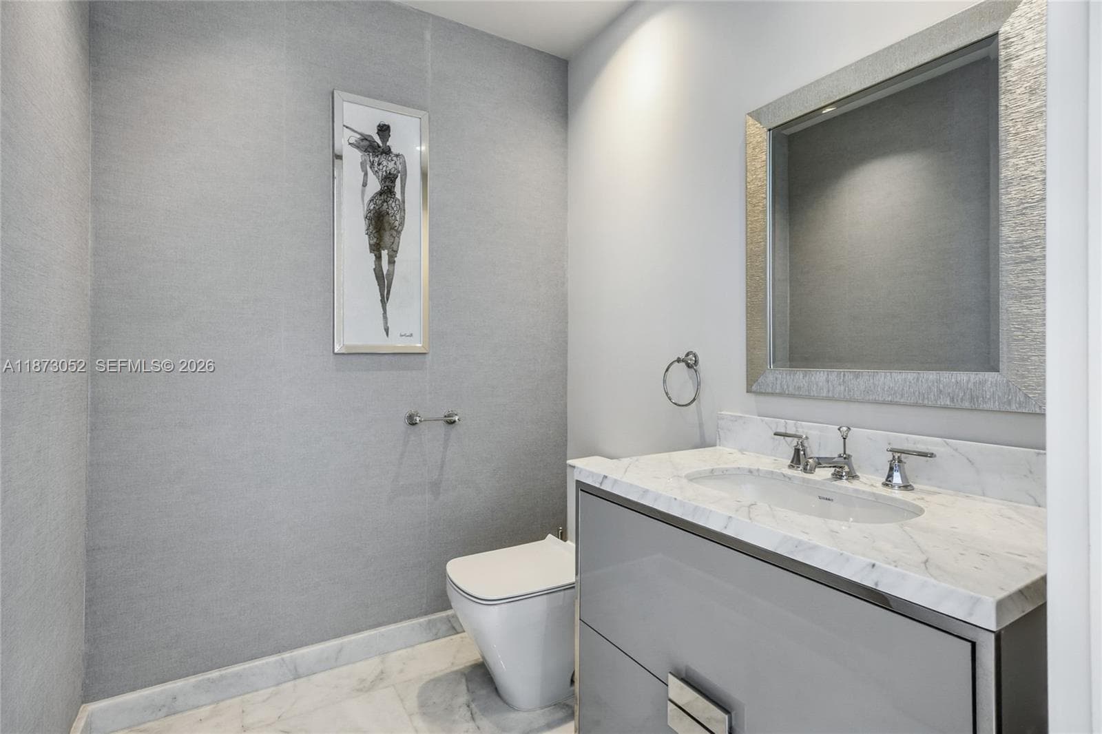 15701 Collins Ave 902 photo 25