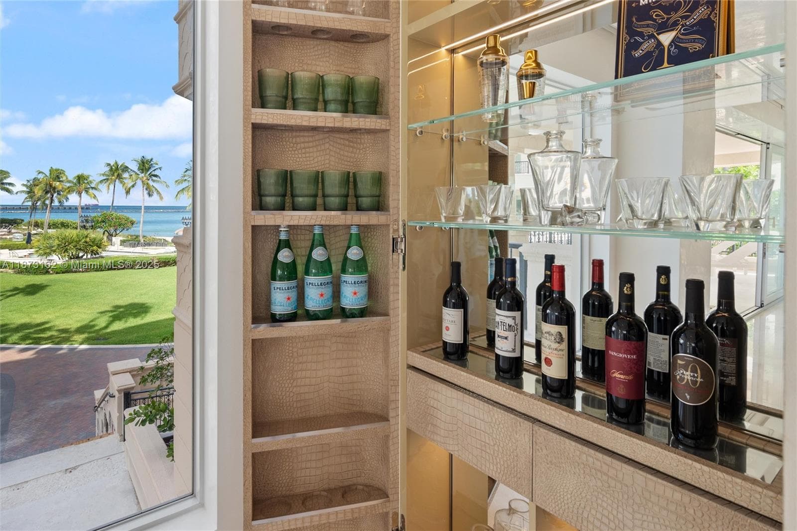 7921 Fisher Island Dr 7921 photo 12