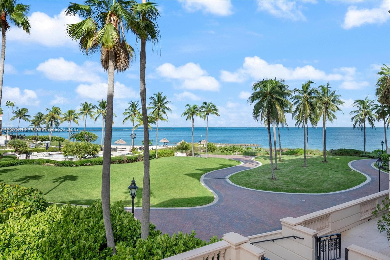 7921 Fisher Island Dr 7921 photo 14