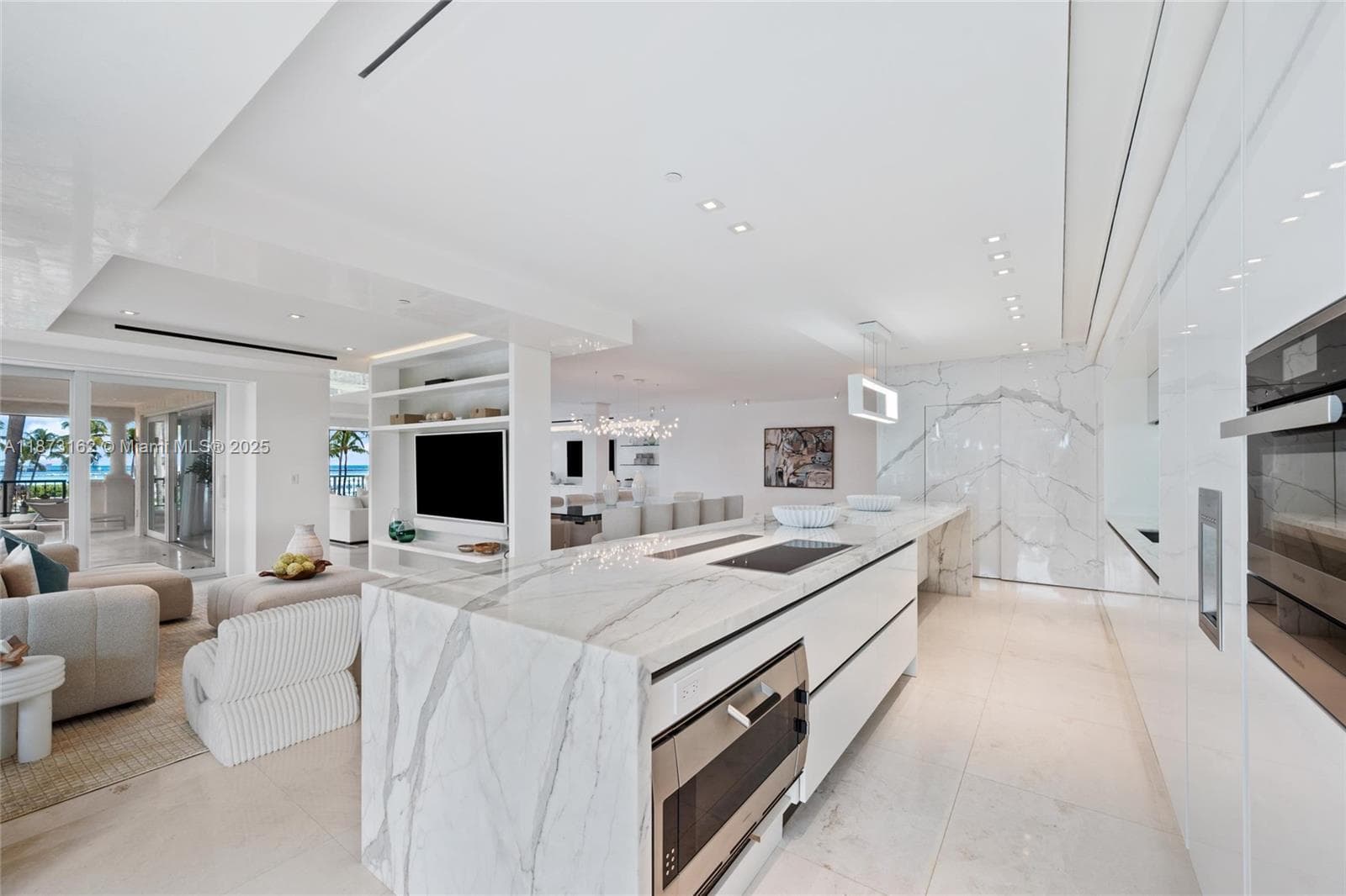 7921 Fisher Island Dr 7921 photo 18