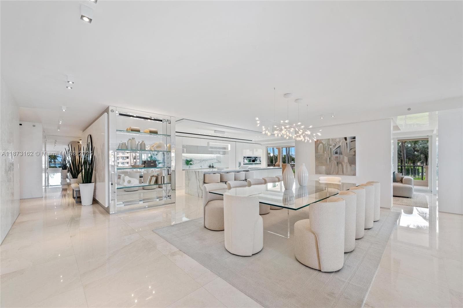 7921 Fisher Island Dr 7921 photo 15