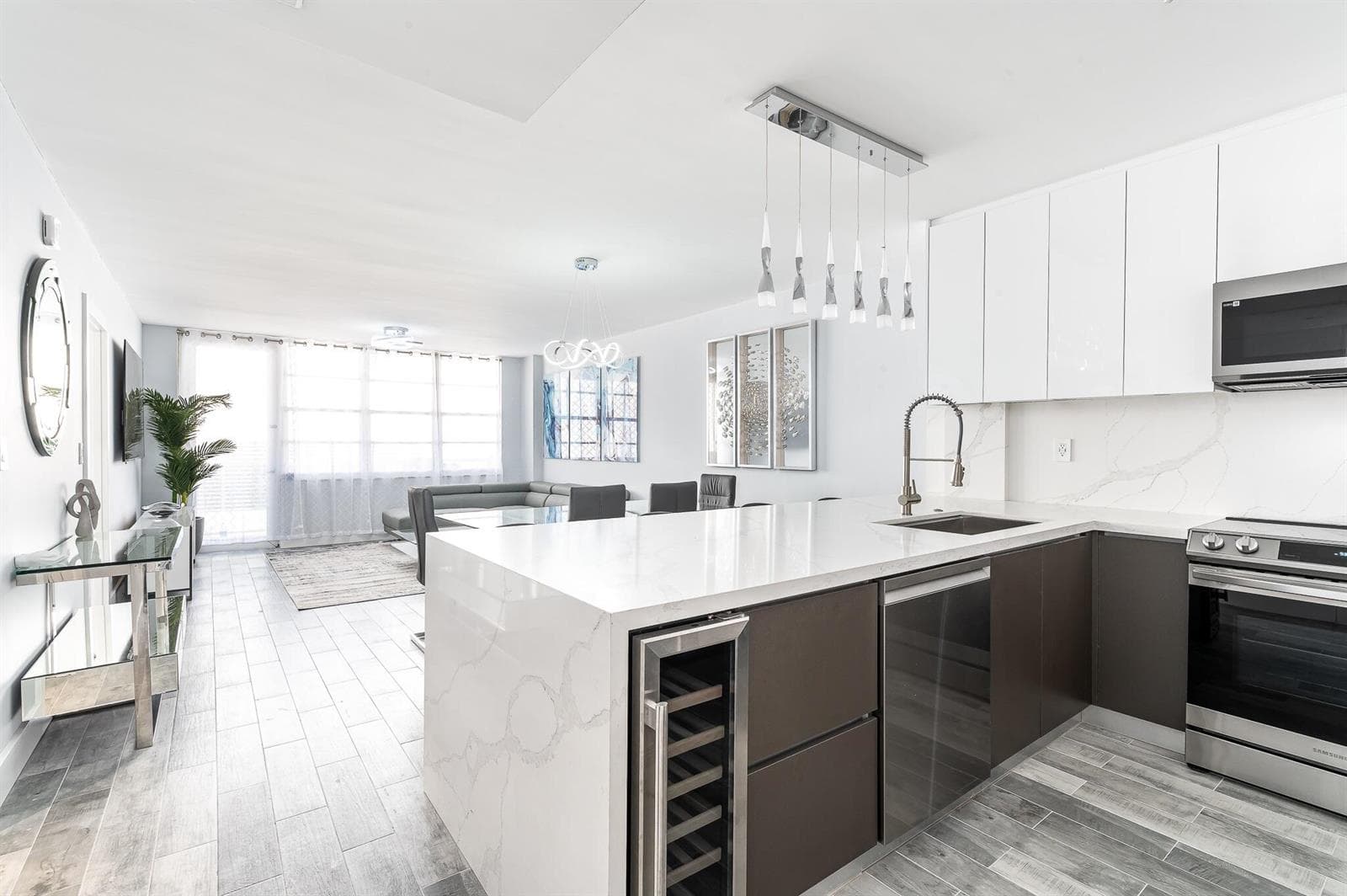 3725 S Ocean Drive 1203 photo 1