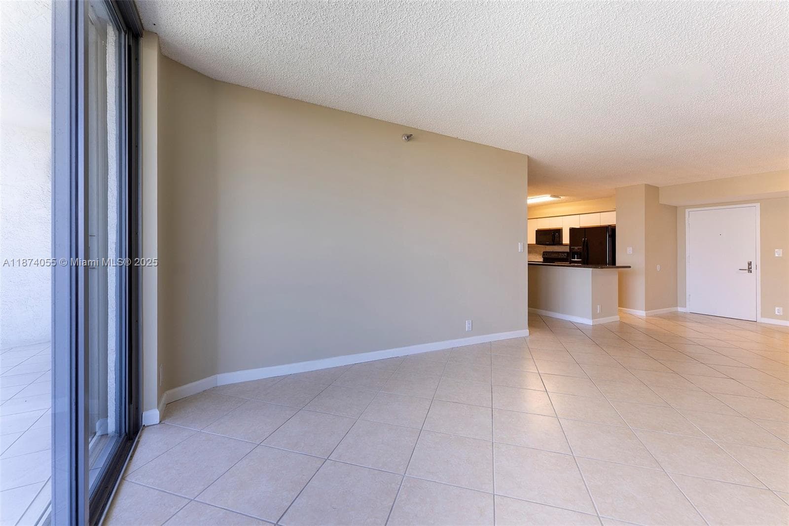 3530 Mystic Pointe Dr 2207 photo 5
