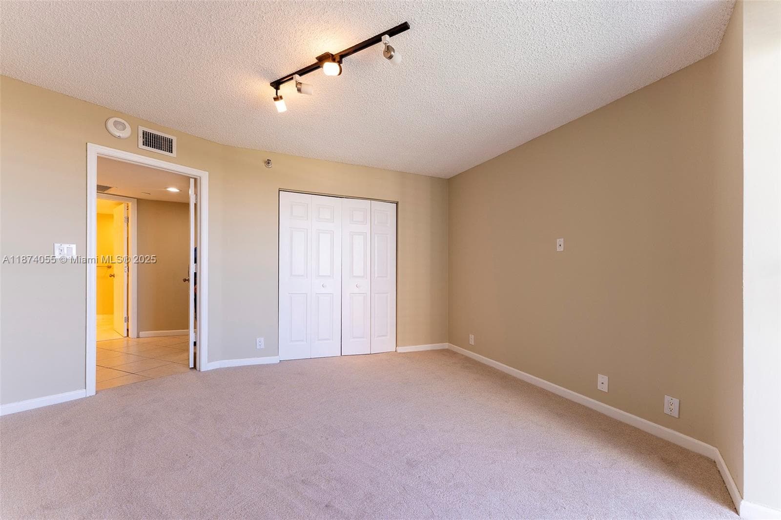 3530 Mystic Pointe Dr 2207 photo 15