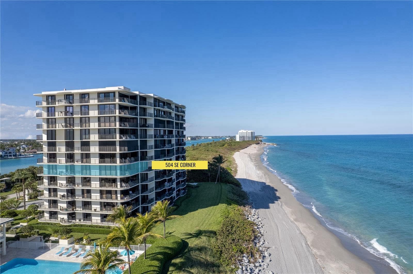 400 Beach Road 504 photo 1