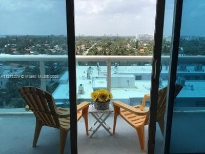 9201 Collins Ave 921 photo 1