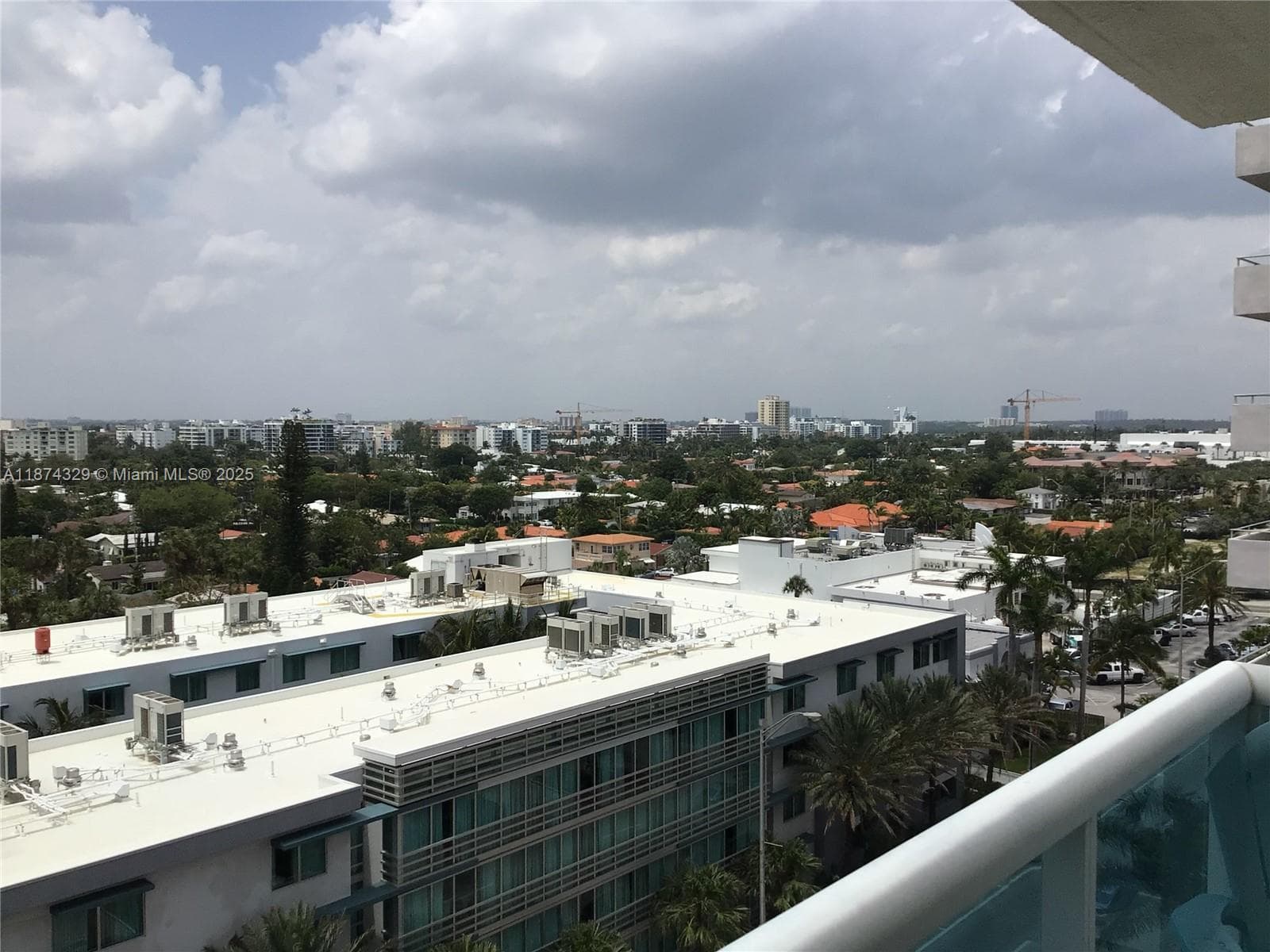 9201 Collins Ave 921 photo 11