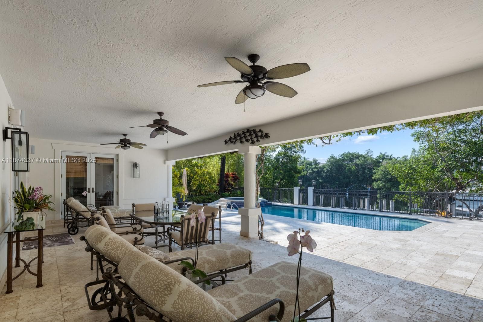 277 Veleros Ct photo 16