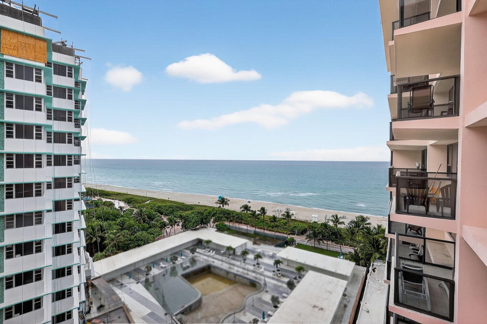 5225 Collins Avenue 1408 photo 25