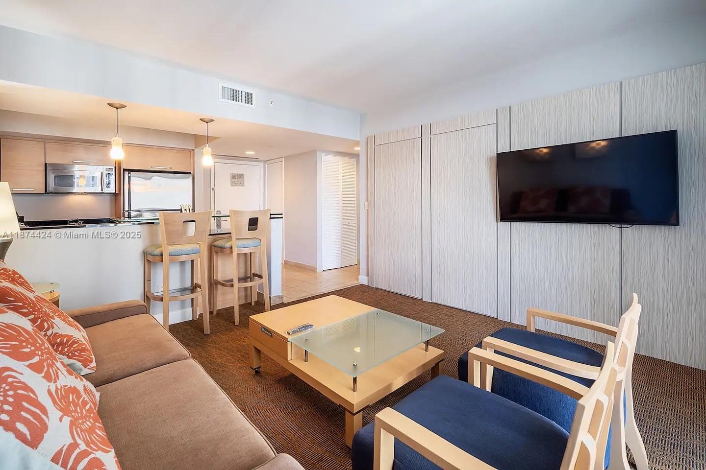 18683 Collins Ave 1609 photo 9