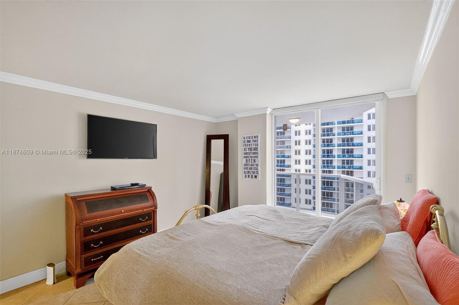 2401 Collins Ave 1005 photo 12