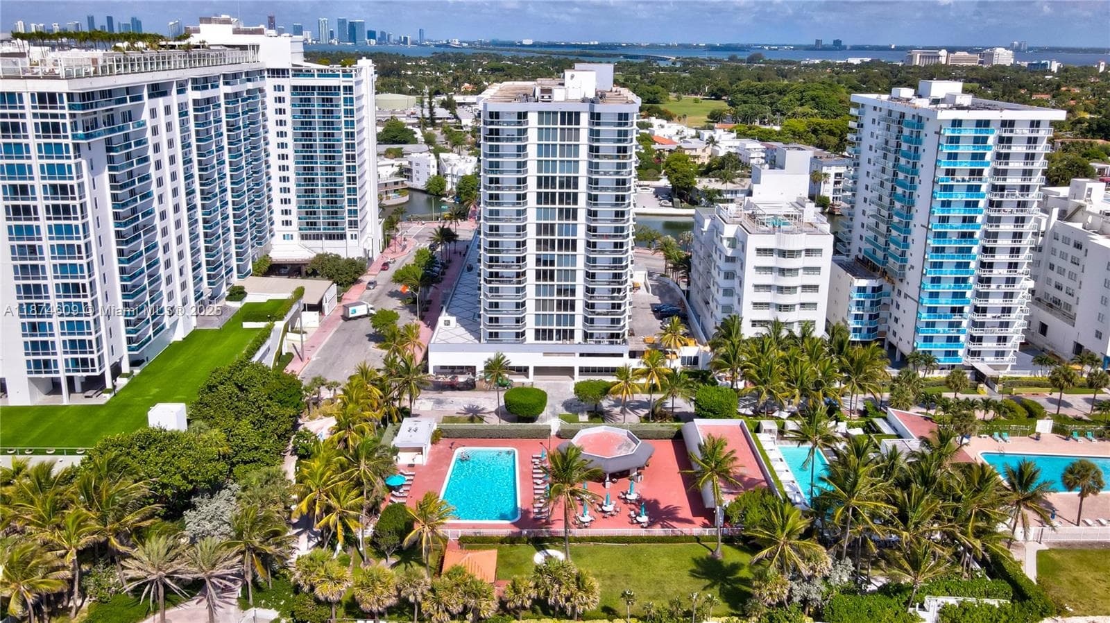 2401 Collins Ave 1005 photo 19