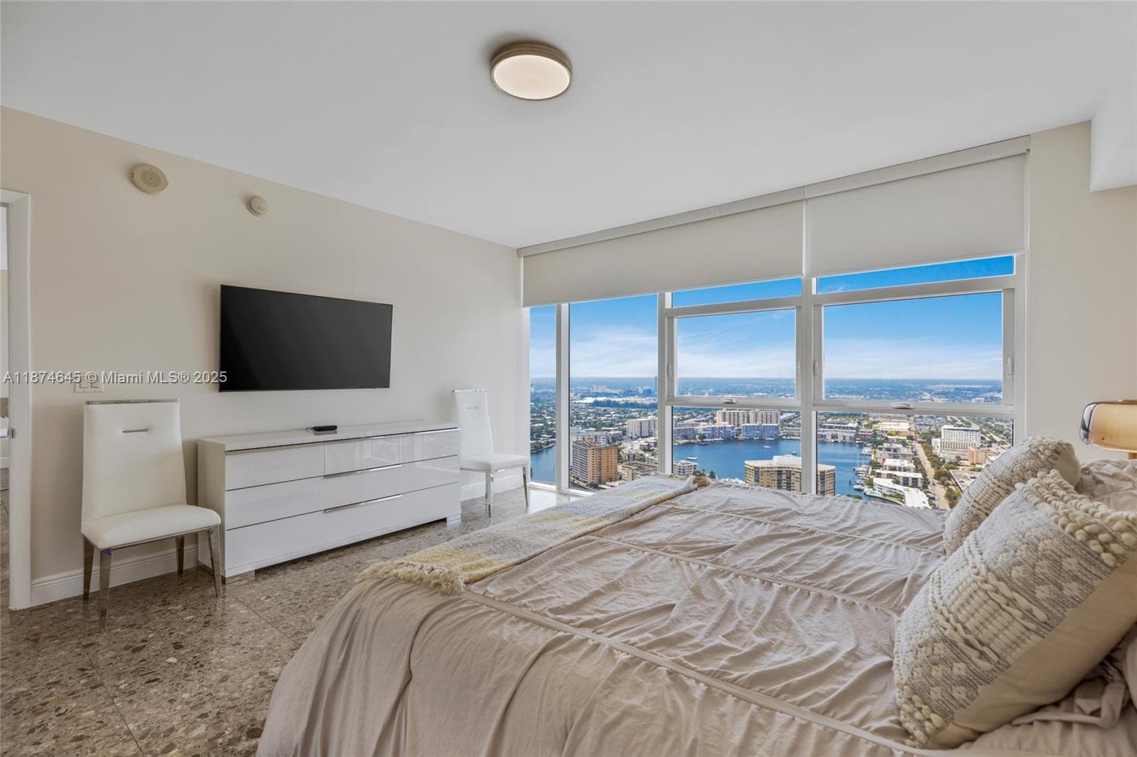1830 S Ocean Dr 4107 photo 13