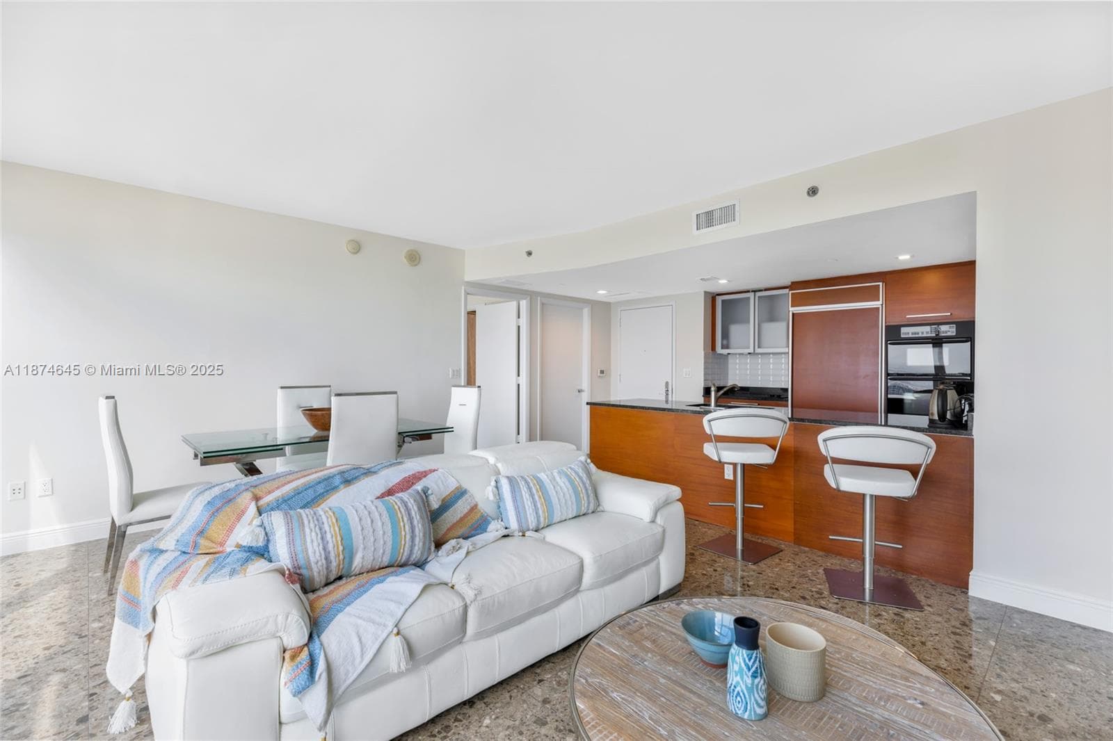 1830 S Ocean Dr 4107 photo 9