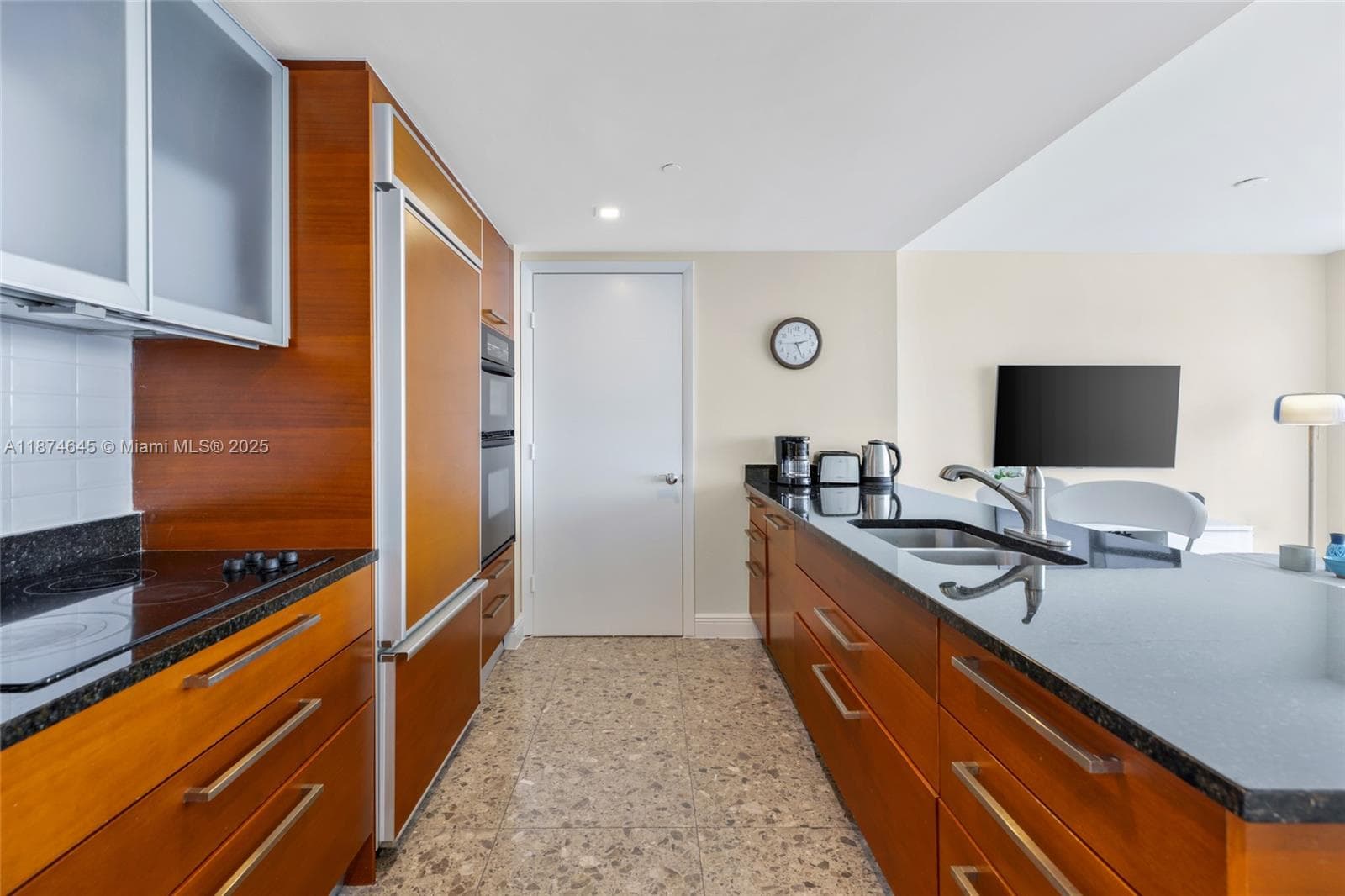 1830 S Ocean Dr 4107 photo 4