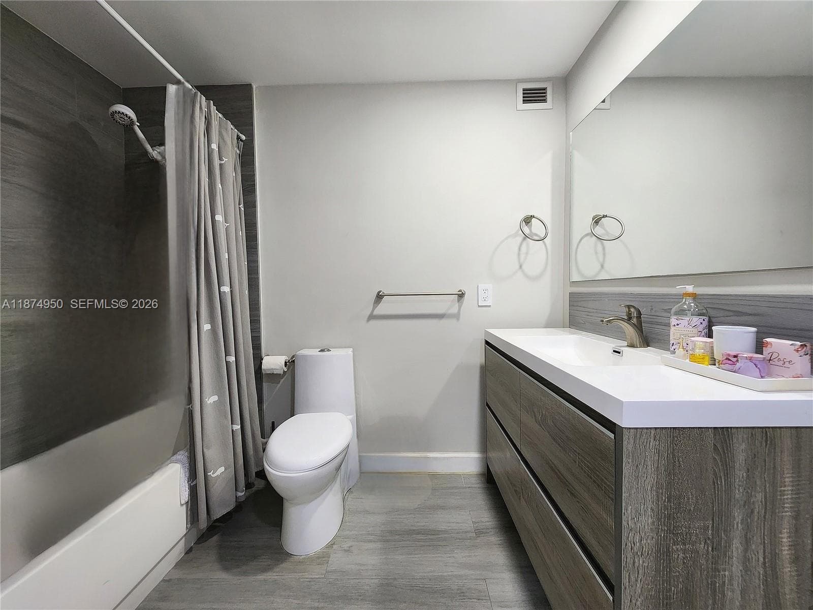 3505 S Ocean Dr 312 photo 17