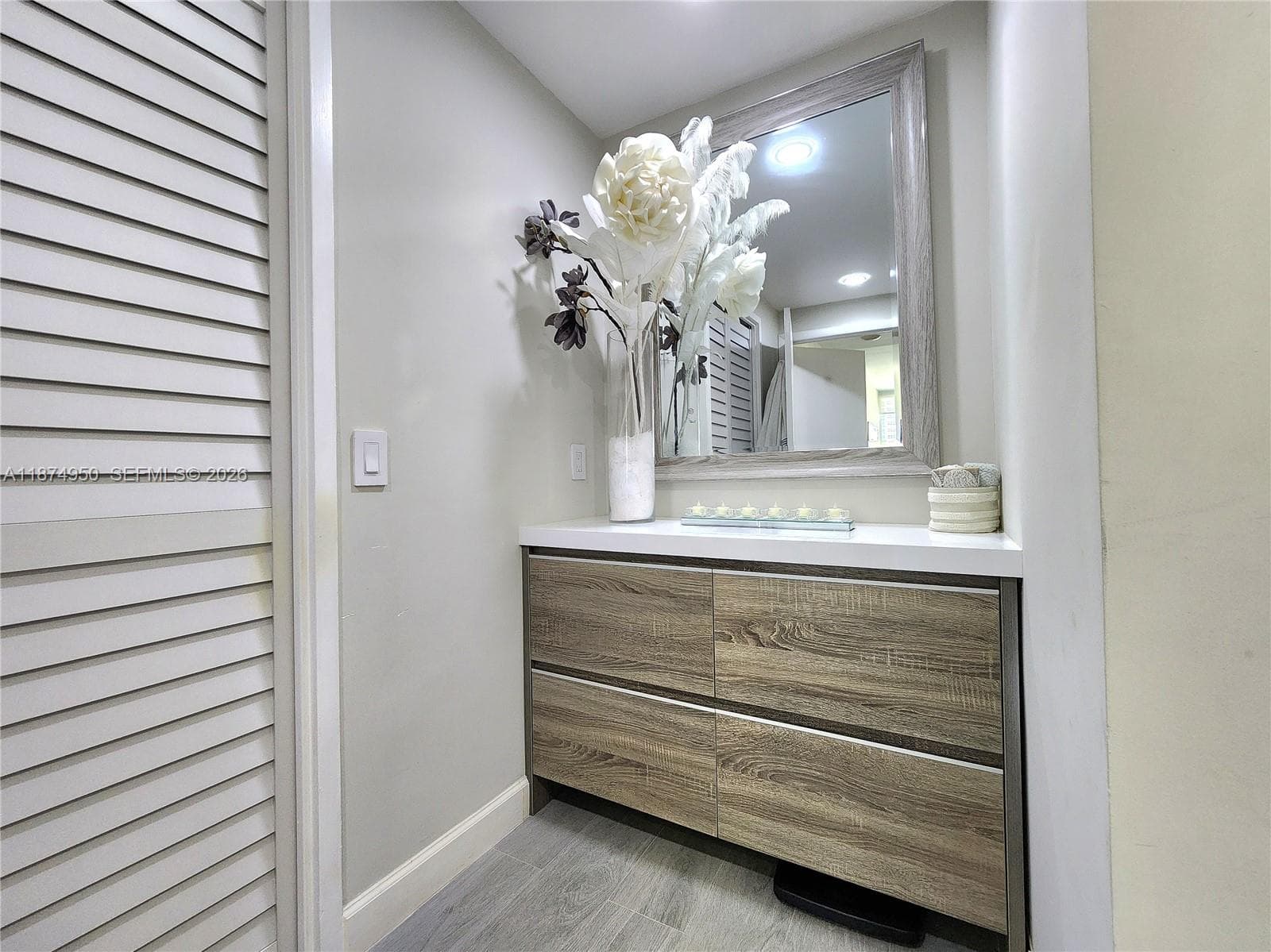 3505 S Ocean Dr 312 photo 18