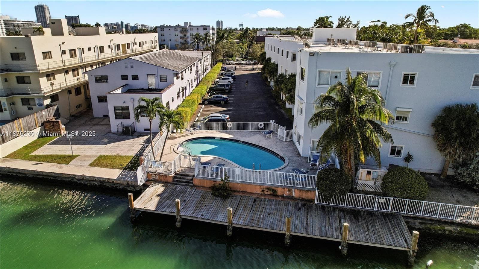 1185 Marseille Dr 307 photo 13