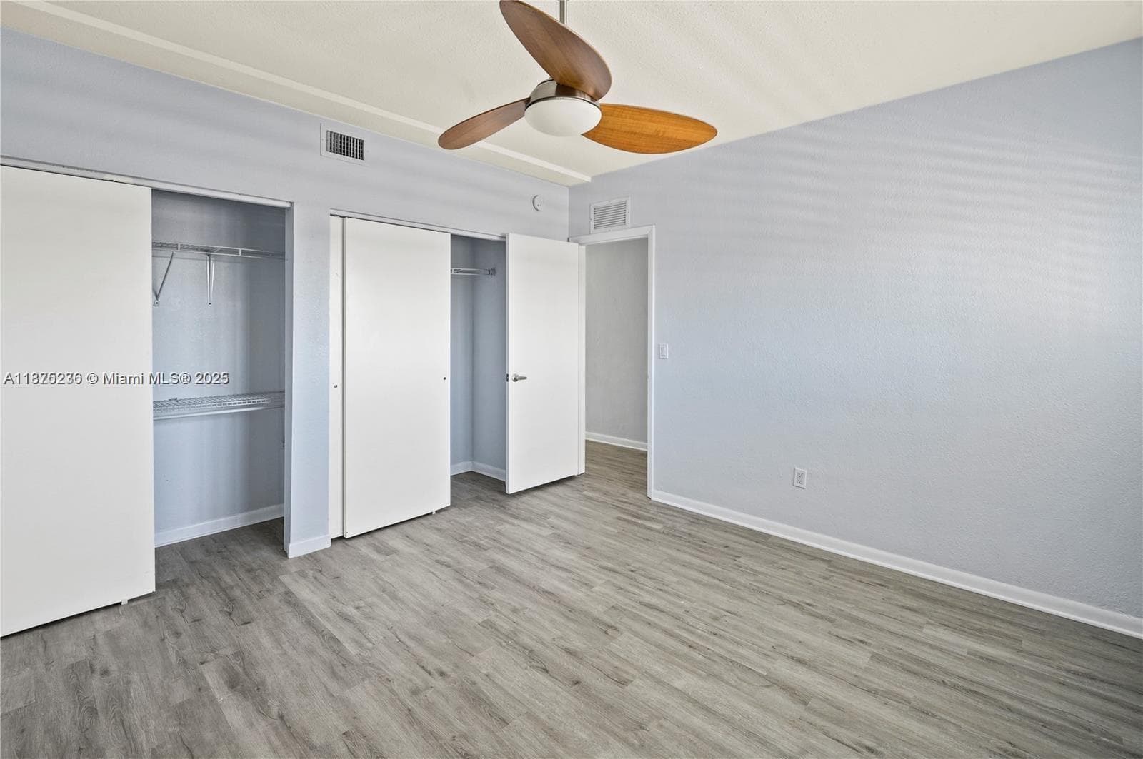 1185 Marseille Dr 307 photo 9