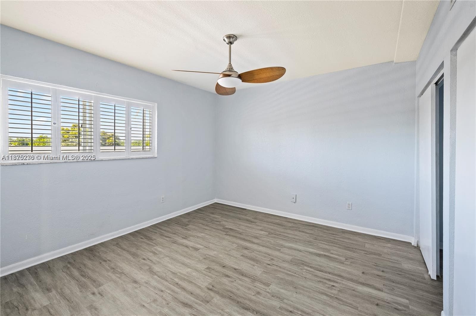 1185 Marseille Dr 307 photo 8